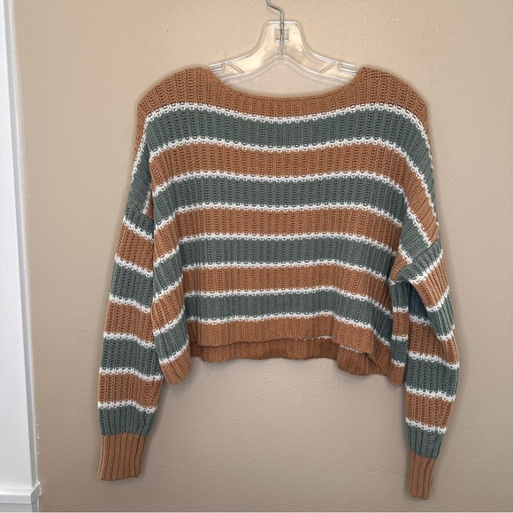 American Eagle Outfitters Tan and Green Crew Neck Sweater Size Small - Picture 7 of 7